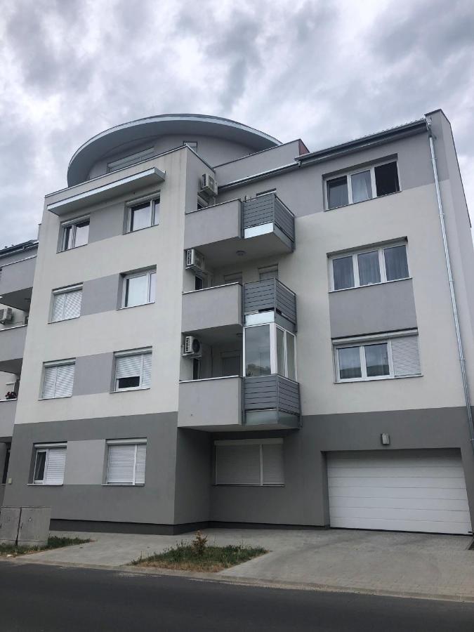 Glamour Apartman Tapolca Extérieur photo